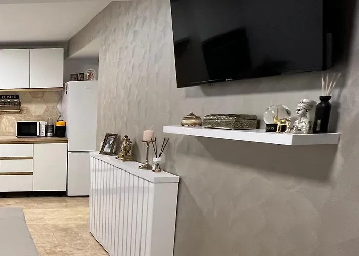 Nicolas Casa de hóspedes Saturn